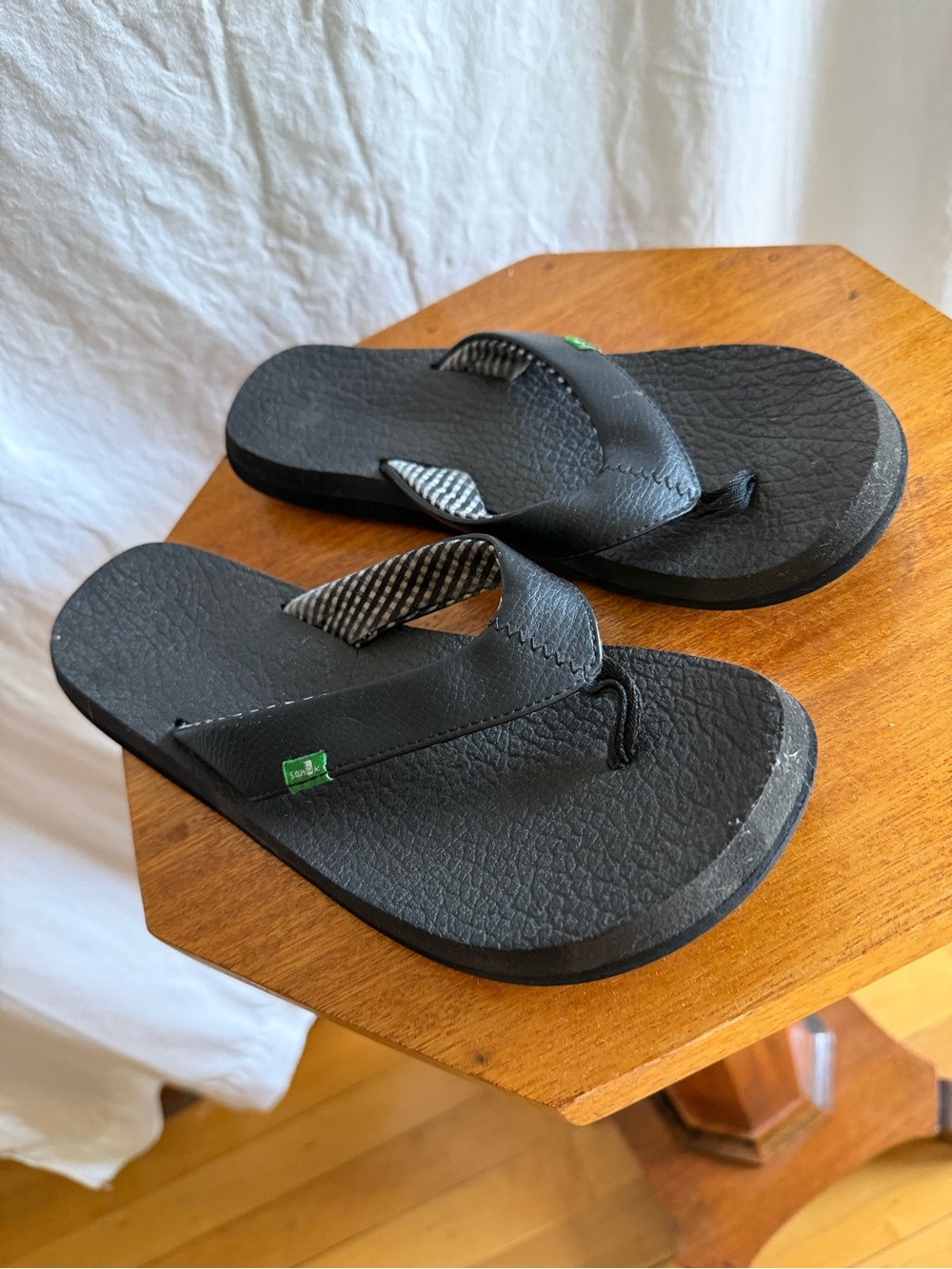 Sanuk Yoga Mat women's flip flops. - Picture 5 of 6
